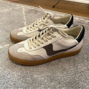 Dolce Vita Notice Sneakers